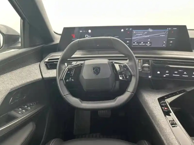 Peugeot 5008 hybrid 136 e-dcs6 — photo 9