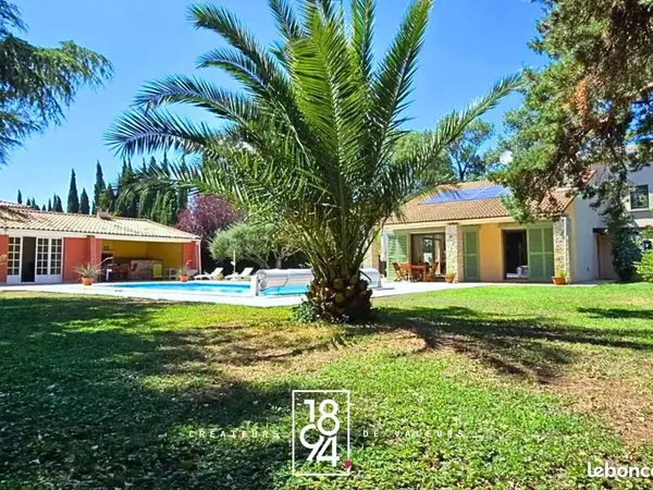 Villa 5 pièces 175 m²
