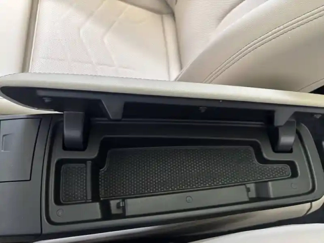 Bmw Serie 2 active tourer 218i 136 ch dkg7 — photo 34