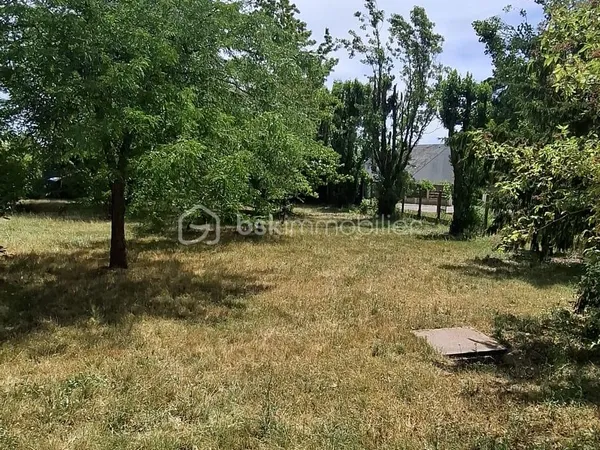 Terrain 1100 m²
