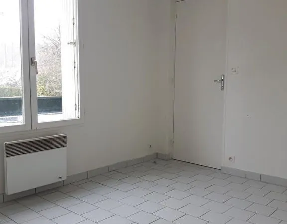 Appartement Etampes 1 pièce(s) 20 m2