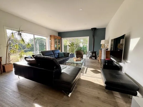 Appartement 6 pièces 150 m²