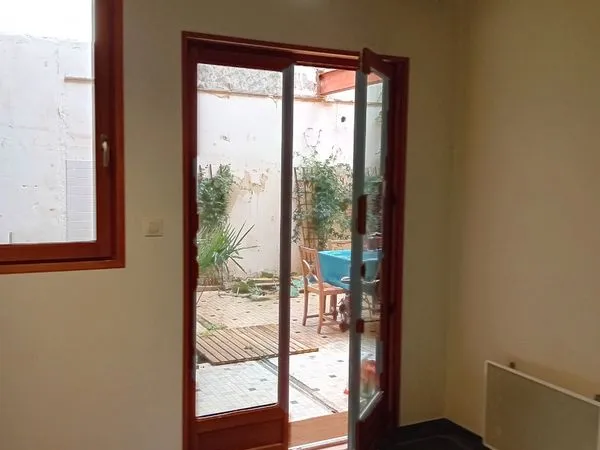Local d’activité et entrepôt Vente Plomodiern   380€