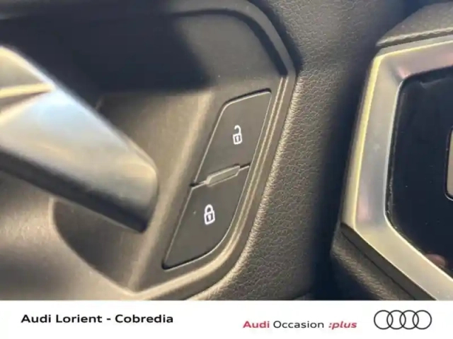 Audi Q3 45 tfsi e 245ch s line s tronic 6 — photo 13