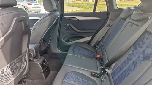 BMW X1 sDrive 18i 136 BVA - M Sport – 2022 – 72484 km – Essence – Boîte Automatique — photo 8