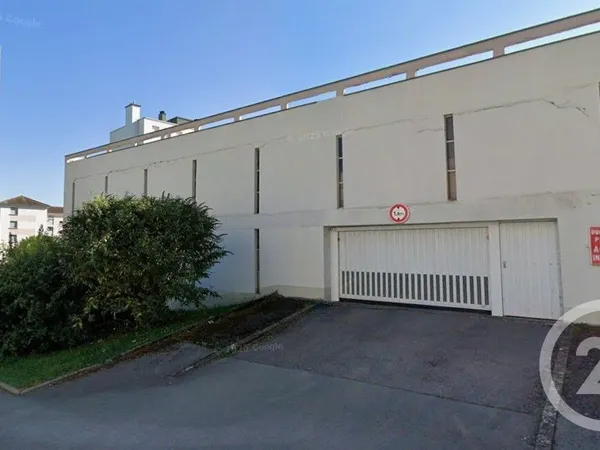 Parking 12 m²