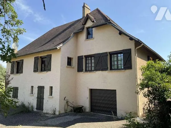 Maison 7 pièces 180 m²