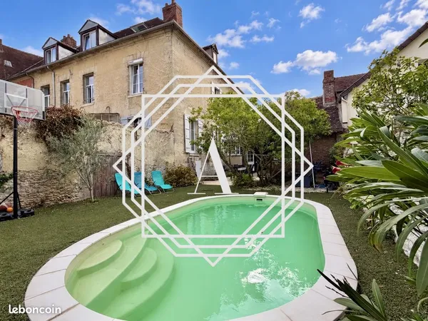 Maison 7 pièces 205 m²
