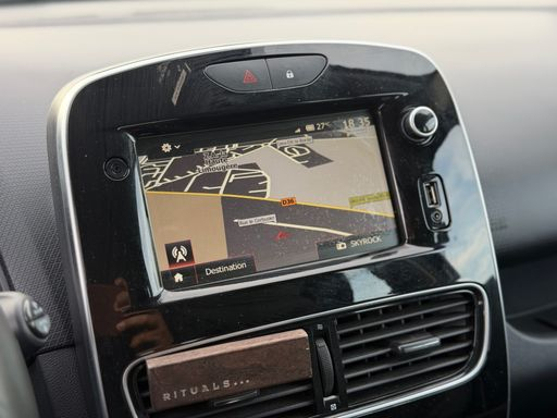 Renault Clio 0.9 TCe 90 - Business – 2019 – 118865 km – Essence – Boîte Manuelle — photo 12
