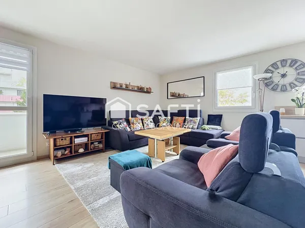 Appartement T3bis 81m2 entièrement rénové avec cave et garage sur Thionville