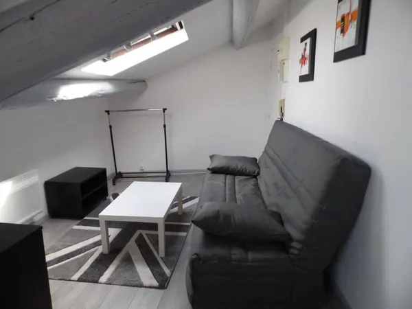 Studio 1 pièce 11 m²