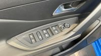 Peugeot 308 1.2 PureTech 130ch S&S Allure Pack — photo 12