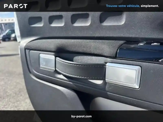 Citroën C3 1.2 puretech 110ch s&amp;s shine 120-123g — photo 15