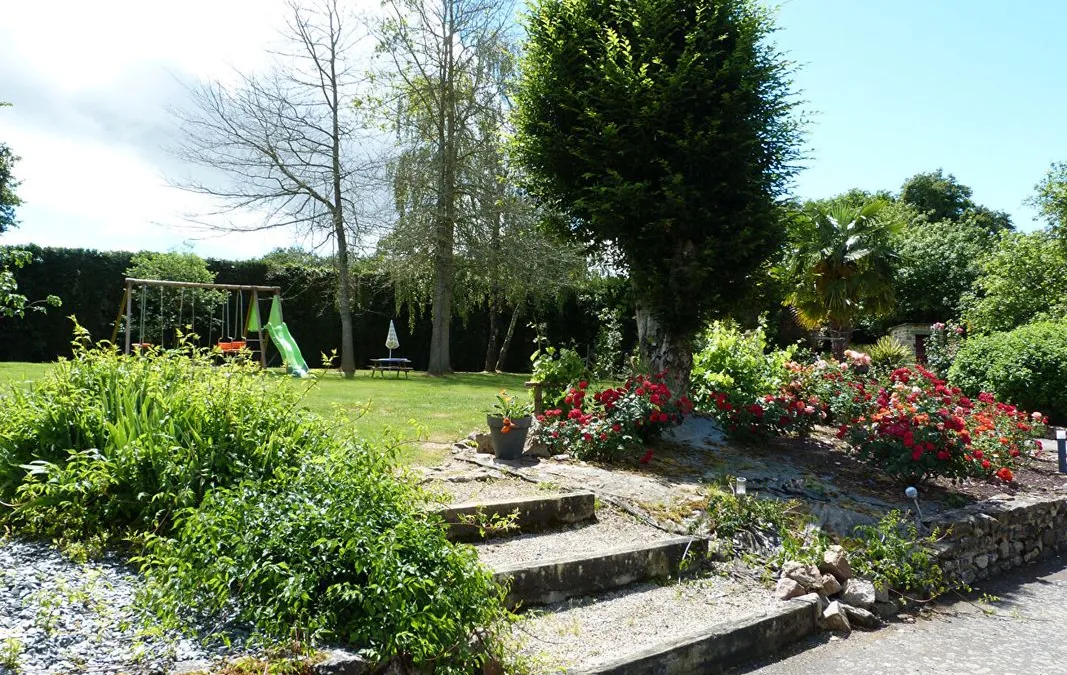 Photo 3