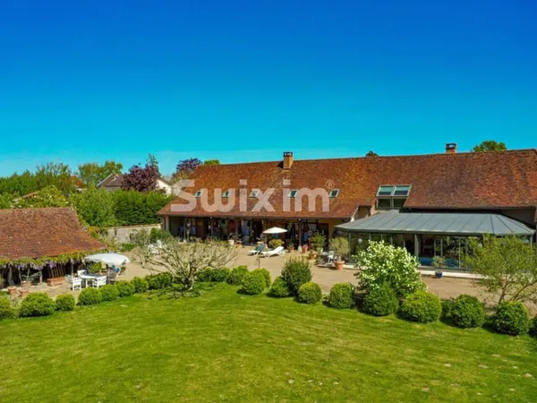 Maison 9 pièces 470 m²