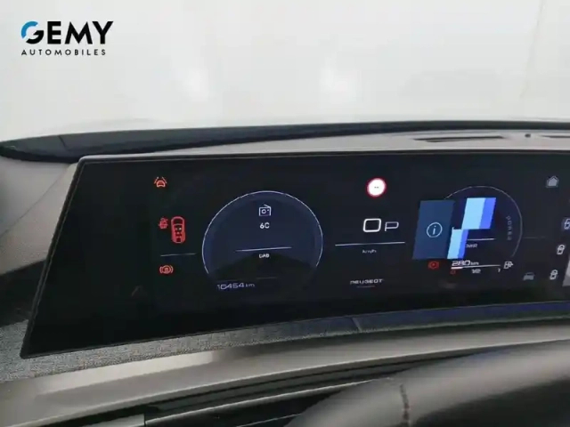 Peugeot 5008 hybrid 136 e-dcs6 — photo 17