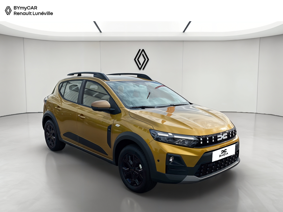 Dacia Sandero Hybrid 155 — photo 7