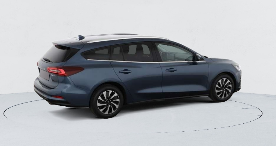Ford Focus — photo 8