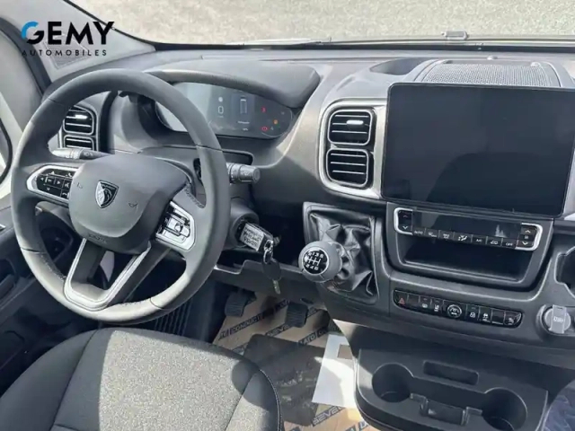 Peugeot Boxer fgn 3.5 t renf d l4h2 180 ch manuelle — photo 26