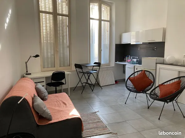 Studio chalons proche centre ville
