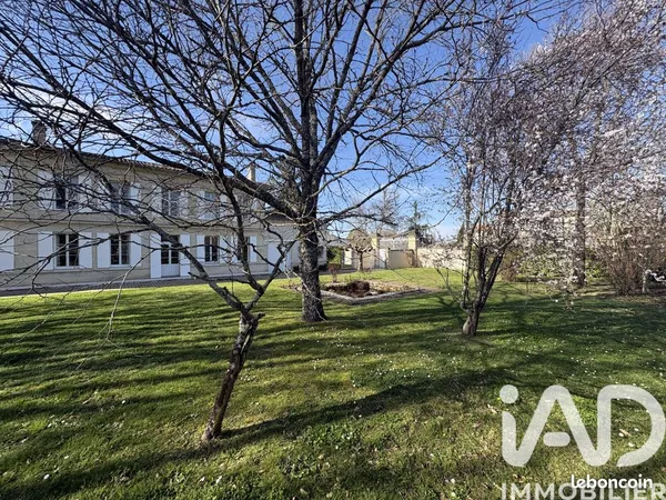 Propriété 11 pièces 228 m²