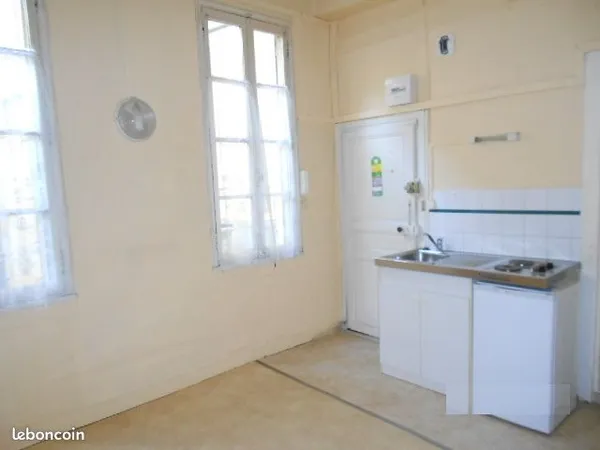 2 pièces Dijon Centre Libération Théâtre 27 m² 380 HC
