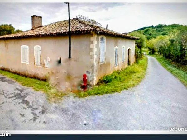 Maison a renover 340m2 avec 8000m2 de terrain