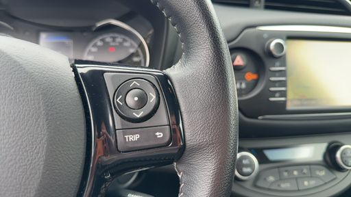 Toyota Yaris 1.5 VVT-i 100 Hybrid E-CVT - Collection – 2018 – 36785 km – Hybride essence – Boîte Automatique — photo 10