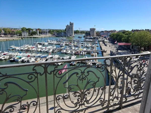 Appartement 5 pièces 180 m²