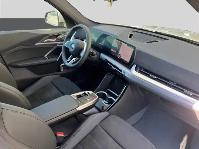 Bmw X1 xdrive 25e 245ch dkg7 — photo 4