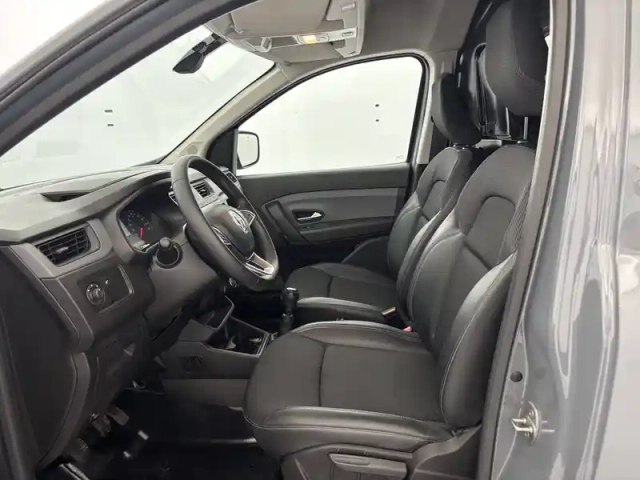 Renault Express Van blue dci 95 — photo 30