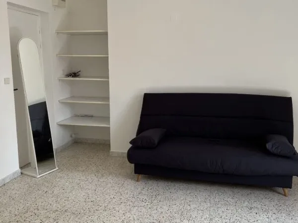 Studio 32.92m² Meublé
