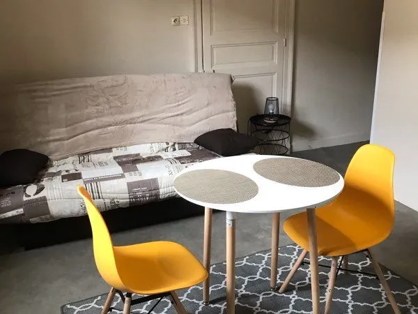 Studio meublé centre de Pouzauges
