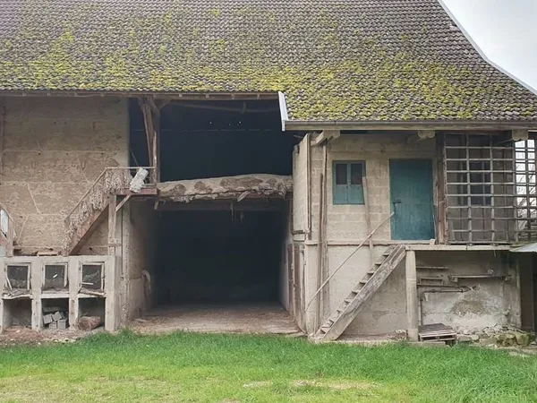 Ferme 1 pièce 200 m²