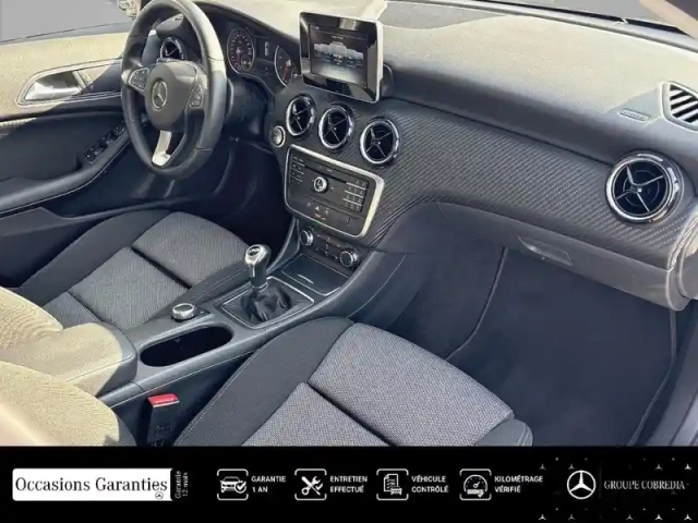 Mercedes Gla 180 122ch intuition euro6d-t — photo 6