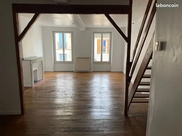 Maison de ville avec jardin privatif