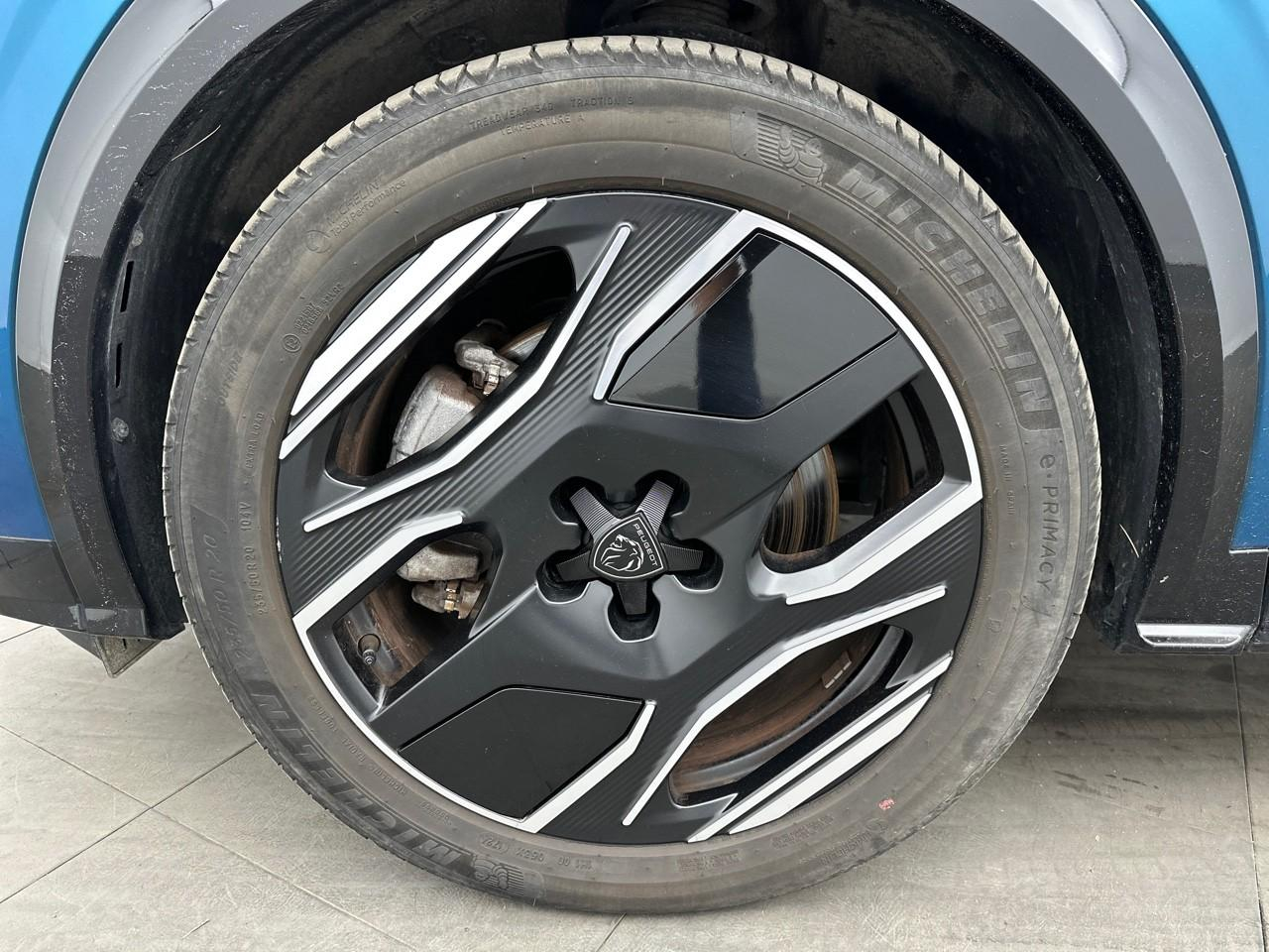 Peugeot 3008 electrique 210 ch 73 kwh gt — photo 14