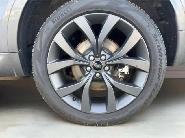 Land Rover Discovery Sport p300e r-dynamic se awd bva mark vi — photo 36