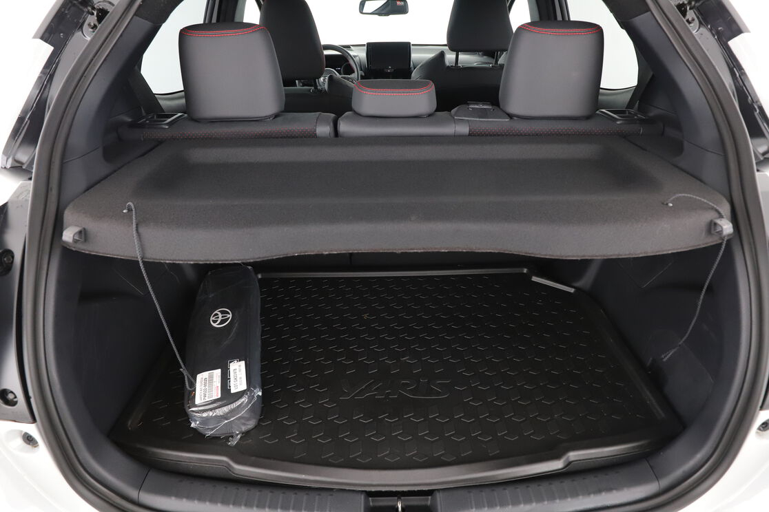 Toyota Yaris 1.5 Hybrid GR Sport — photo 16
