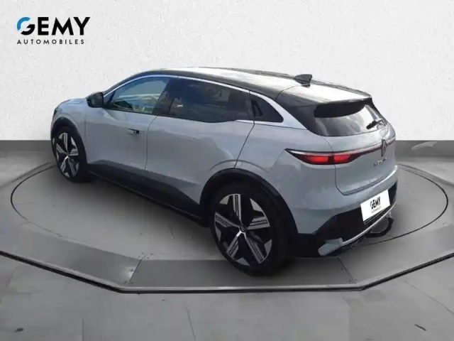 Renault Megane e-tech ev60 220 ch super charge — photo 49