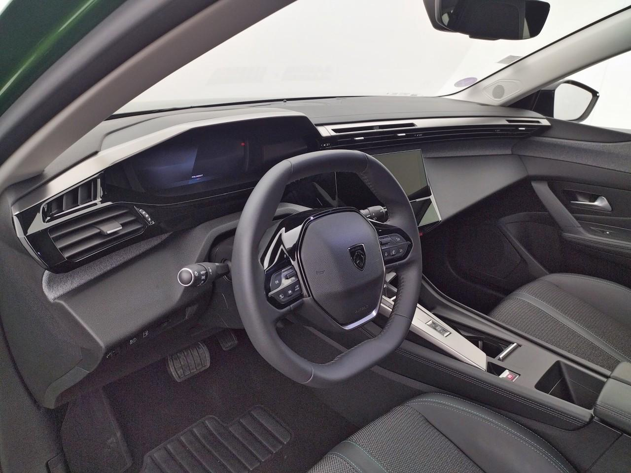 Peugeot 308 phev 180 e-eat8 allure pack — photo 9