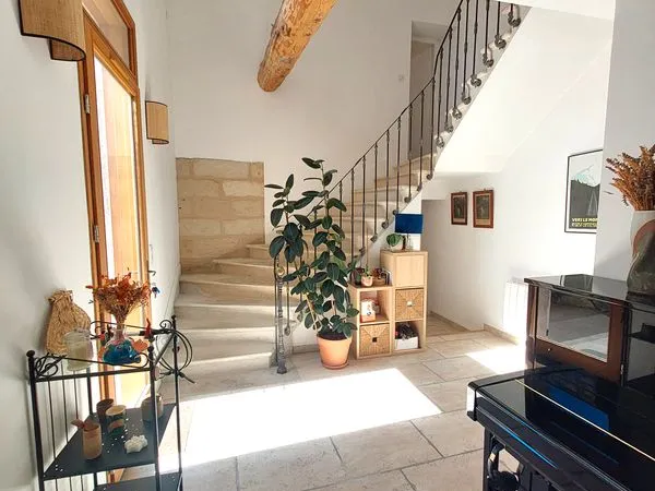 Vente maison bourgeoise 160 m2 + 60 m2 de patio