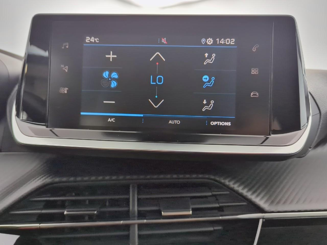 Peugeot 2008 puretech 130 s&s eat8 style — photo 15