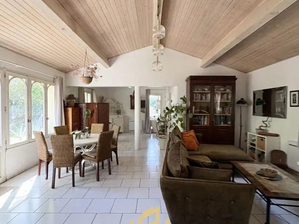 Maison 5 pièces 143 m²