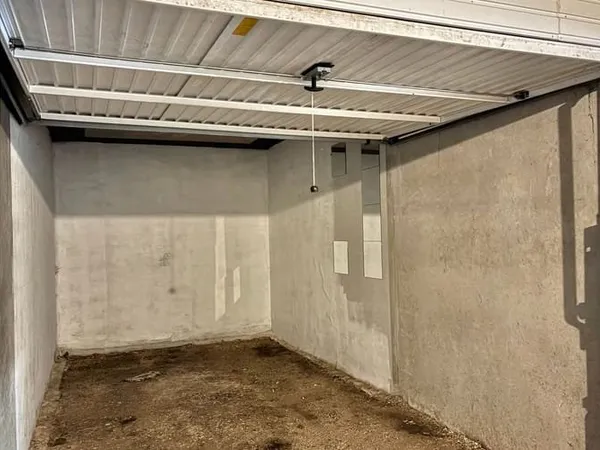 Parking/Garage 13 m²