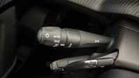 Peugeot 2008 1.2 Hybrid 145ch Allure e-DCS6 — photo 23
