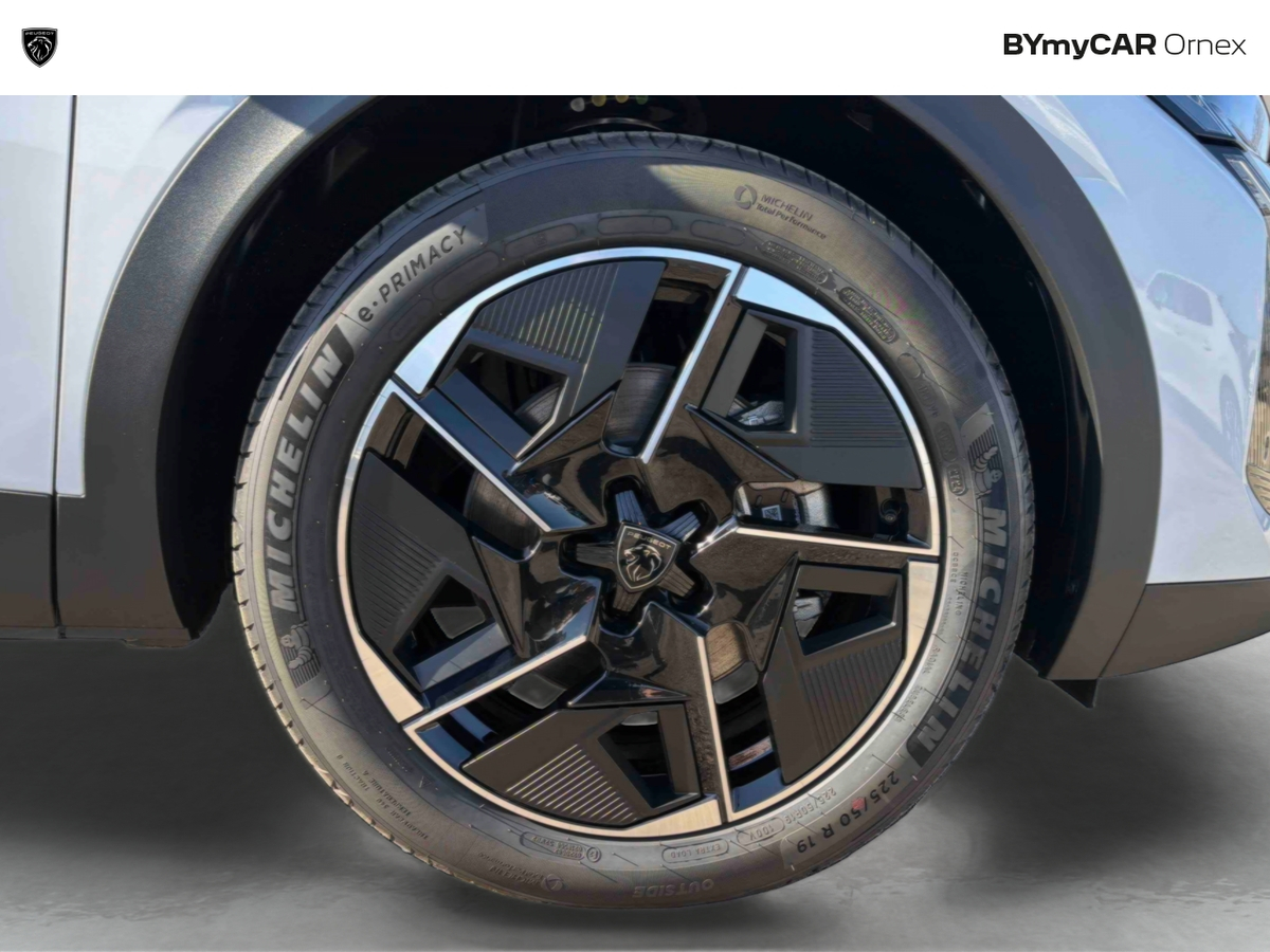 Peugeot 408 Electrique 58 kWh 210ch — photo 17