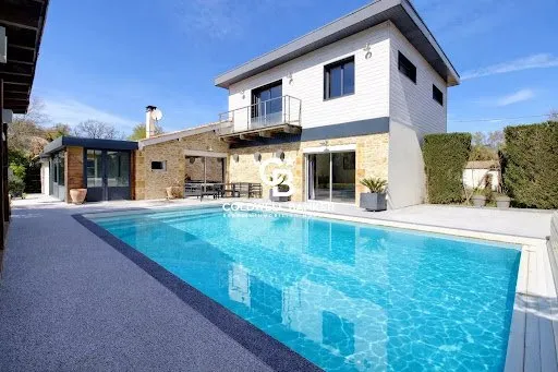 Maison 7 pièces 188 m²