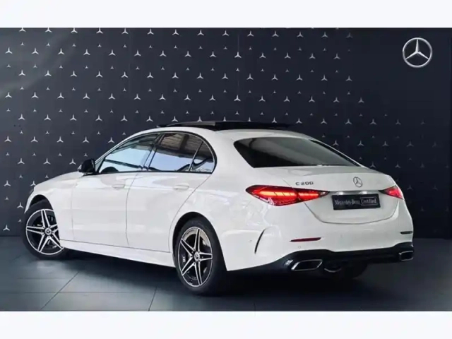 Mercedes Classe C 200 berline amg line — photo 23
