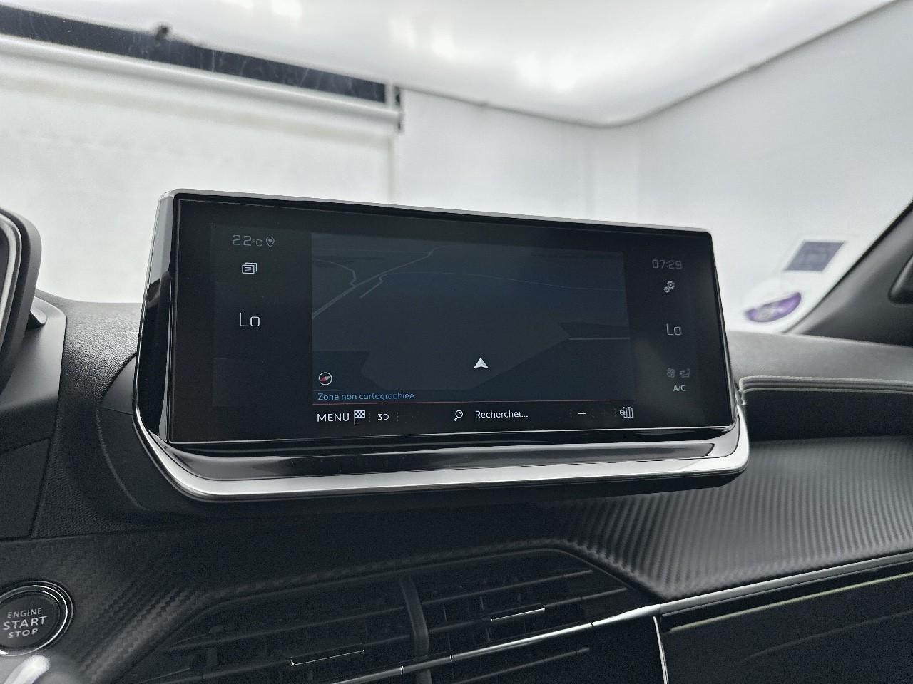 Peugeot 2008 puretech 130 s&s eat8 gt — photo 10